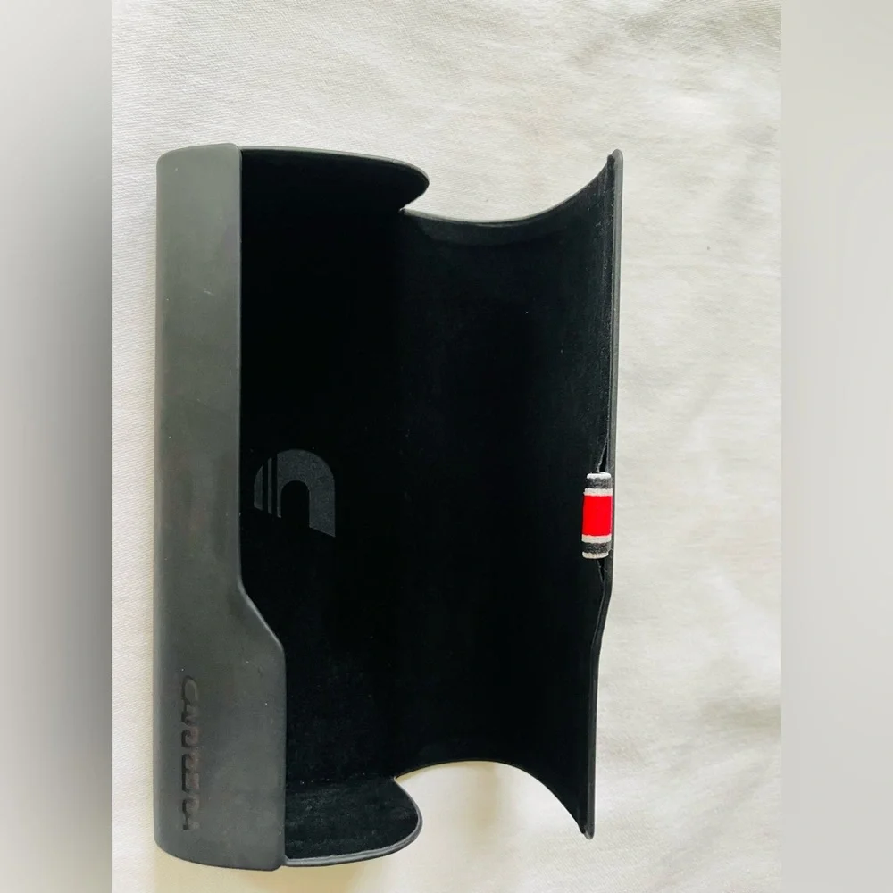 CARRERA SUNGLASS BLACK CASE